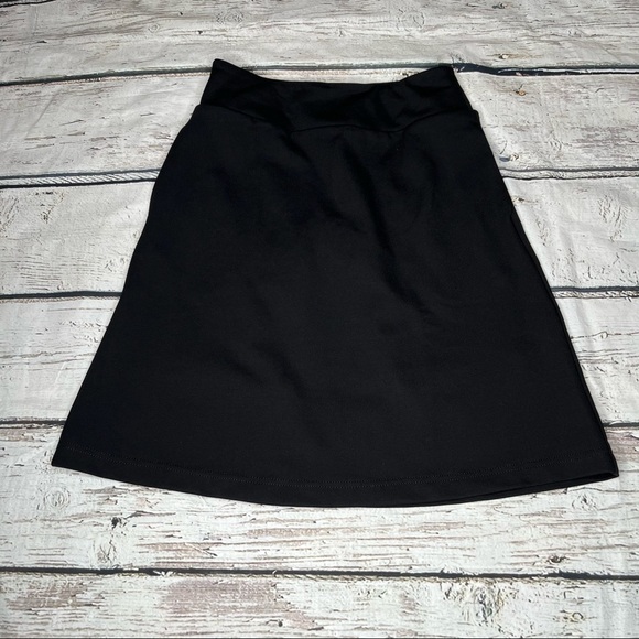 Betabrand Pants - NWOT Betabrand Black Ponte Skort Size XS